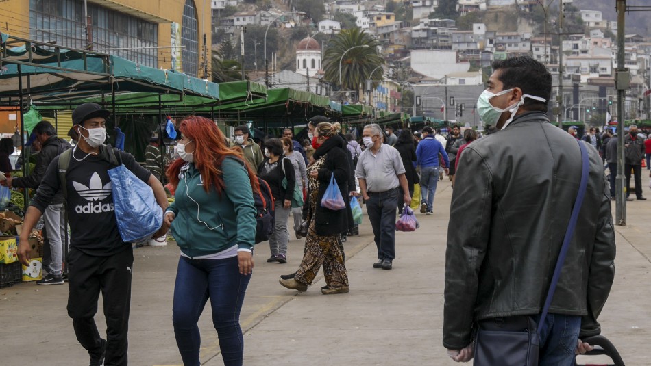 Con Peras y Manzanas: ¿Cómo afecta la caída de la economía a las personas? Con Peras y Manzanas: ¿Cómo afecta la caída de la economía a las personas?