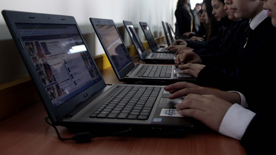Revisa quiénes pueden acceder de manera gratuita a un computador Revisa quiénes pueden acceder de manera gratuita a un computador
