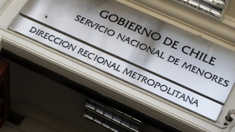 Convenio Sename-ANI: CPLT dice que no se ajusta a garantía constitucional y Gobierno habla de práctica habitual Convenio Sename-ANI: CPLT dice que no se ajusta a garantía constitucional y Gobierno habla de práctica habitual