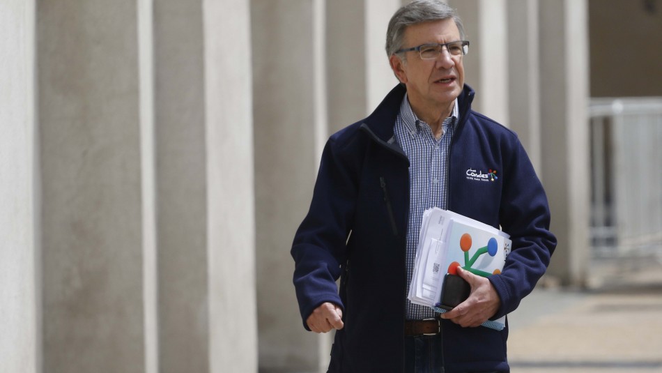 Alcalde Joaquín Lavín Lavín anuncia apertura controlada de un mall en Las Condes la próxima semana: