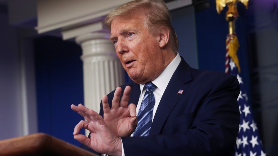 Trump decreto inmigración coronavirus Trump anuncia que firmará este miércoles el decreto de prohibición de inmigración a EE.UU.