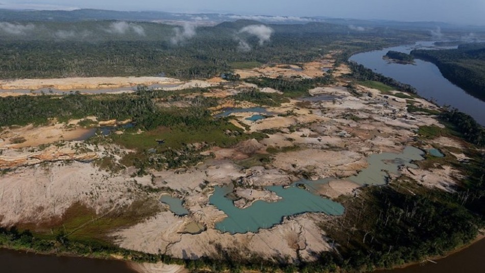 Impactantes imágenes muestran cómo la minería arrasa el Amazonas venezolano Impactantes imágenes muestran cómo la minería arrasa el Amazonas venezolano