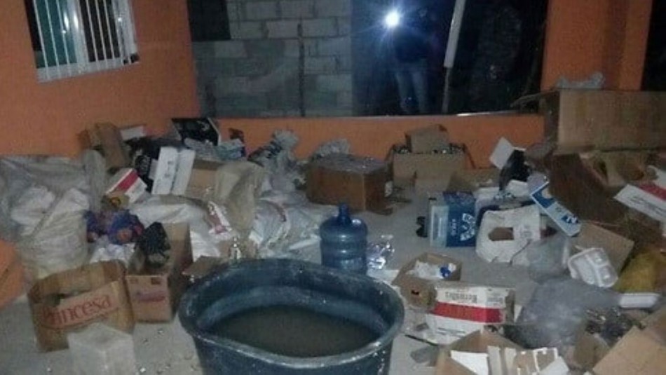 Laboratorio donde fabrican clerén. Más de cien muertos por beber alcohol artesanal como remedio contra el coronavirus en República Dominicana