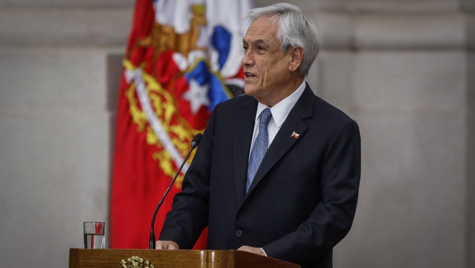 Presidente Sebastián Piñera Cadem: Aprobación de Piñera llega a un 24% y un 34% respalda su gestión ante la crisis por coronavirus