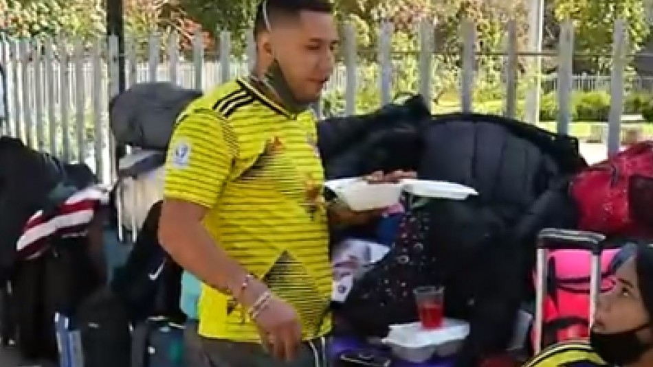 Turistas Turistas colombianos fueron desalojados de hostal y no tienen dinero para regresar a su país