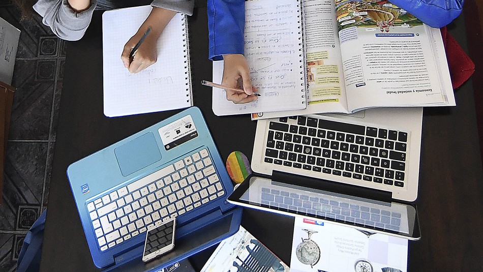 Mineduc lanza preuniversitario online gratuito para estudiantes de cuarto medio Mineduc lanza preuniversitario online gratuito para estudiantes de cuarto medio