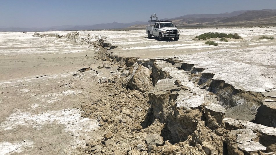 Investigadores aseguran que movimientos de terreno podrían anticipar grandes terremotos Investigadores aseguran que movimientos de terreno podrían anticipar grandes terremotos
