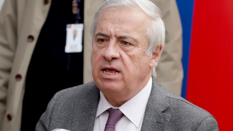 Jaime Mañalich Mañalich se disculpa por confusión en entrega de cifras:
