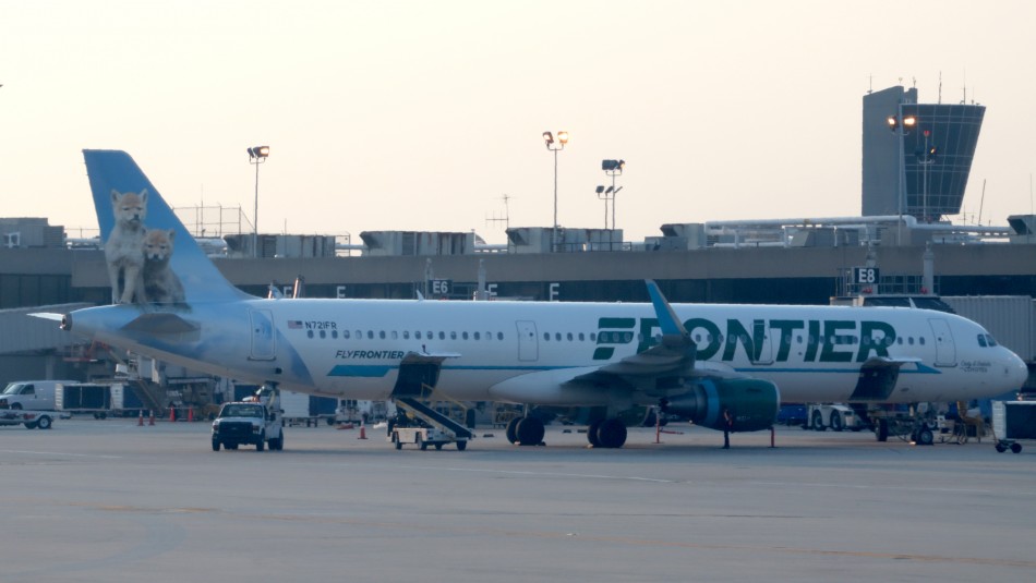 Miedo A Contagiarse De Coronavirus En El Avion Aerolinea Ofrece Comprar Asientos Cercanos Por 39 Dolares Meganoticias