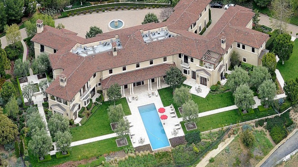 Estilo toscano: Así es la mansión que Oprah Winfrey les consiguió a Meghan y a Harry en Beverly Hills Estilo toscano: Así es la mansión que Oprah Winfrey les consiguió a Meghan y a Harry en Beverly Hills