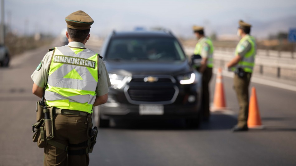 Jefe de Defensa Nacional se refiere a balance por cuarentena en Gran Santiago Cuarentena en Gran Santiago: Se han realizado más de 1 millón 300 mil fiscalizaciones