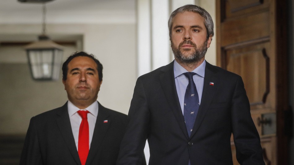 Gobierno anuncia querella contra organizador de fiesta clandestina Hubo 28 detenidos: Gobierno anuncia querella contra organizador de fiesta clandestina