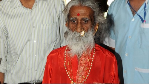Muere monje indio que afirmaba llevar 80 años sin comer ni beber