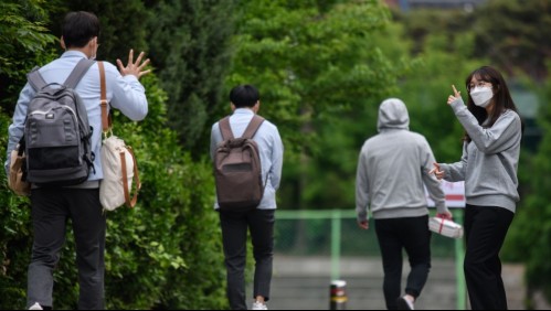 Corea del Sur registra mayor aumento de contagios desde abril en día de masivo regreso a clases