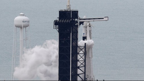 Suspenden lanzamiento de cohete tripulado de SpaceX debido a malas condiciones climáticas