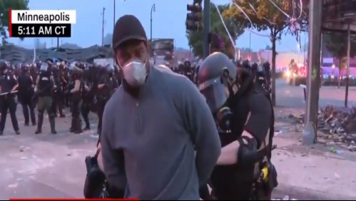 Periodistas de CNN son arrestados mientras transmitían en vivo las violentas protestas en Minneapolis