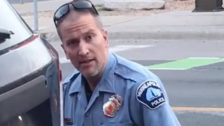 Arrestan a policía por su responsabilidad en la muerte de George Floyd en Minneapolis Arrestan a policía por su responsabilidad en la muerte de George Floyd en Minneapolis