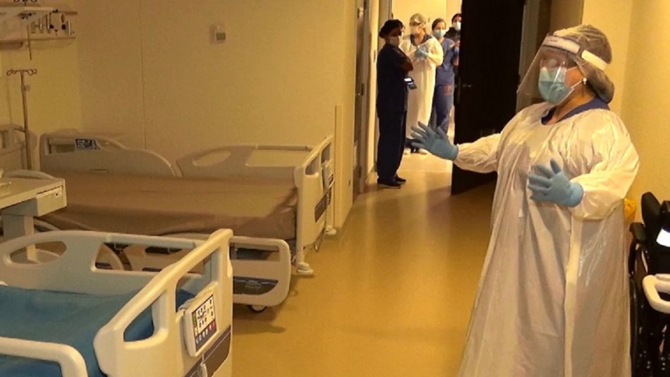 Funcionaria del hospital Gustavo Fricke canta ópera a pacientes con coronavirus Funcionaria del hospital Gustavo Fricke canta ópera a pacientes con coronavirus