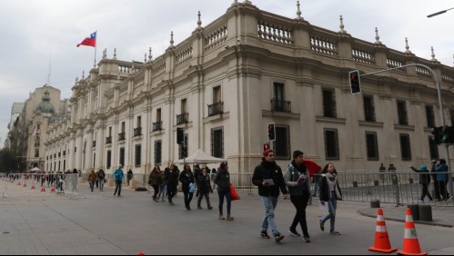 Entrar a La Moneda, subir un volcán y más: Los recorridos virtuales en el Día del Patrimonio en casa