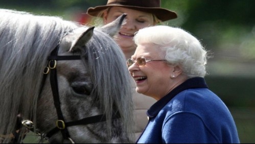 La reina Isabel II desafía el coronavirus y reaparece montando un caballo a sus 94 años