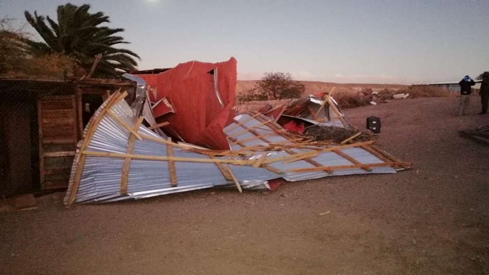 Joven muere al ser arrastrado por una fuerte ráfaga de viento en San Pedro de Atacama Joven muere al ser arrastrado por una fuerte ráfaga de viento en San Pedro de Atacama