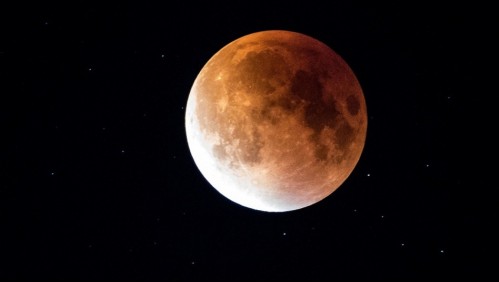Eclipse lunar de este 5 de junio: ¿A qué hora exacta se podrá ver la 'Luna de fresa'?