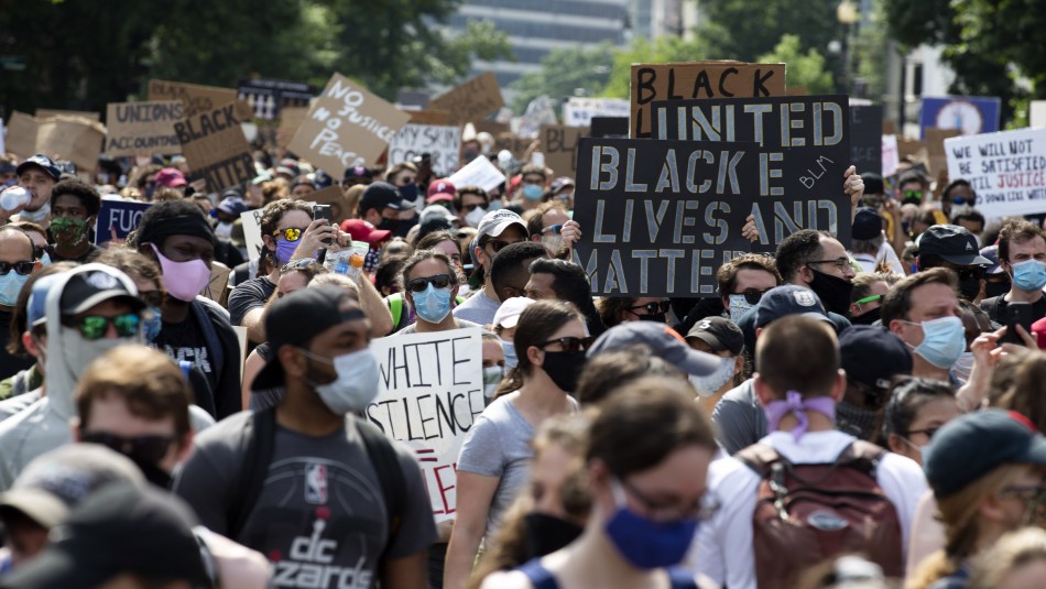 Nueva jornada de manifestaciones en Washington DC Videos registran una gran cantidad de personas manifestándose en las calles de Washington DC