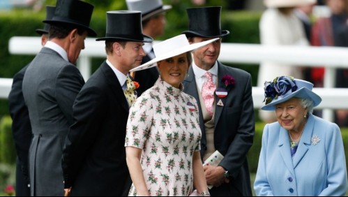 Nuevo golpe para la Reina Isabel II: Hijos de su nuera favorita renunciarían a títulos reales