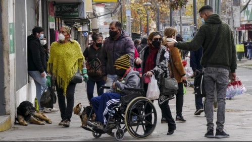 Epidemióloga chilena: 'Las medidas que se tomen hoy van a repercutir en los fallecimientos en un mes más'