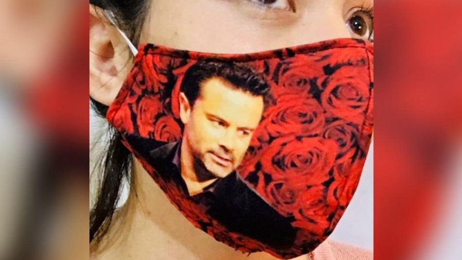Hermana de Felipe Camiroaga y mascarillas con cara del animador: Hermana de Felipe Camiroaga y mascarillas con cara del animador: