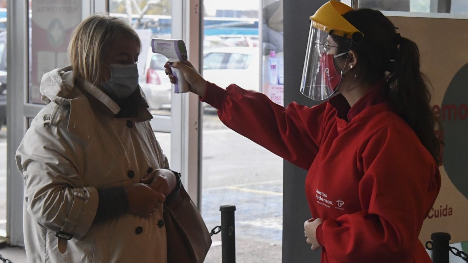 Curva de contagios por coronavirus sigue disminuyendo en Uruguay: Ahora reabren sus shoppings Curva de contagios por coronavirus sigue disminuyendo en Uruguay: Ahora reabren sus shoppings