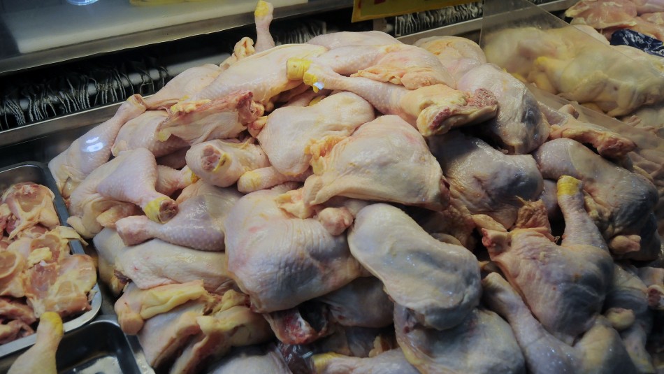 Cae precio de la carne de pollo mientras el vacuno experimenta alza Cae precio de la carne de pollo mientras el vacuno experimenta alza