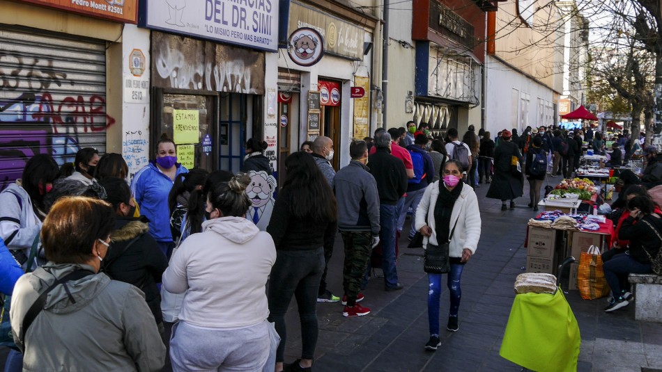 cuarentena valparaiso aglomeraciones Cuarentena en Valparaíso: Largas filas en ferias y supermercados a un día de iniciarse el confinamiento