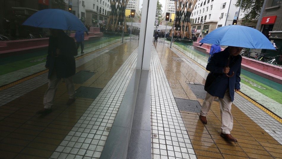 Lluvia Santiago Precipitaciones, viento de hasta 40 km/h y hasta aguanieve en la parte alta esperan a Santiago este viernes