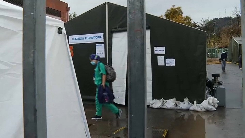 Lluvia afecta carpa del Hospital San José y deben reubicar 10 pacientes sospechosos de coronavirus Lluvia afecta carpa del Hospital San José y deben reubicar 10 pacientes sospechosos de coronavirus
