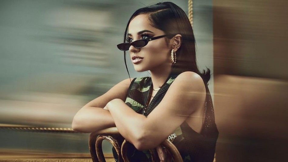 Así lucía Becky G antes de colocarse prótesis dentales Así lucía Becky G antes de colocarse prótesis dentales
