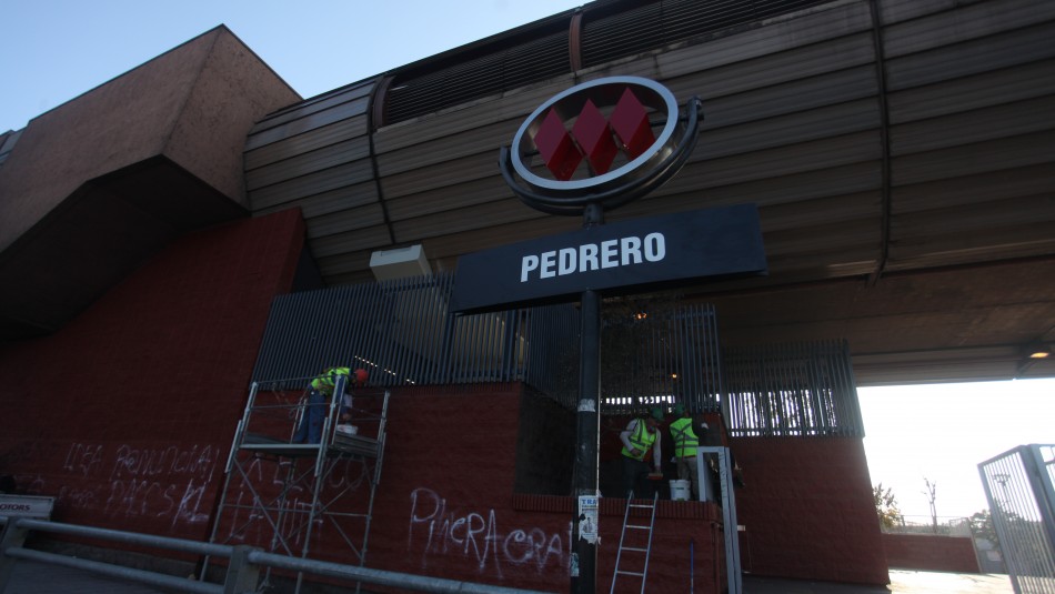 Fiscalía pide 20 años de cárcel para imputado por incendio en estación de Metro Pedrero Fiscalía pide 20 años de cárcel para imputado por incendio en estación de Metro Pedrero