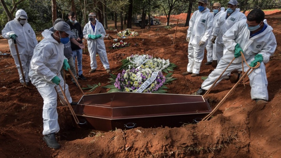 Brasil supera a Reino Unido y se convierte en el segundo país con más muertes por coronavirus Brasil supera a Reino Unido y se convierte en el segundo país con más muertes por coronavirus