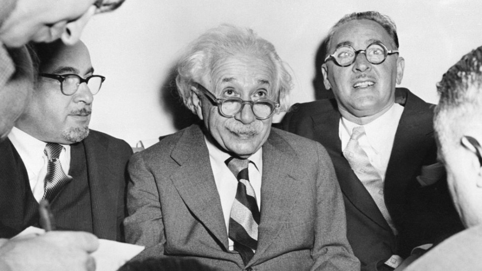 Albert Einstein Albert Einstein