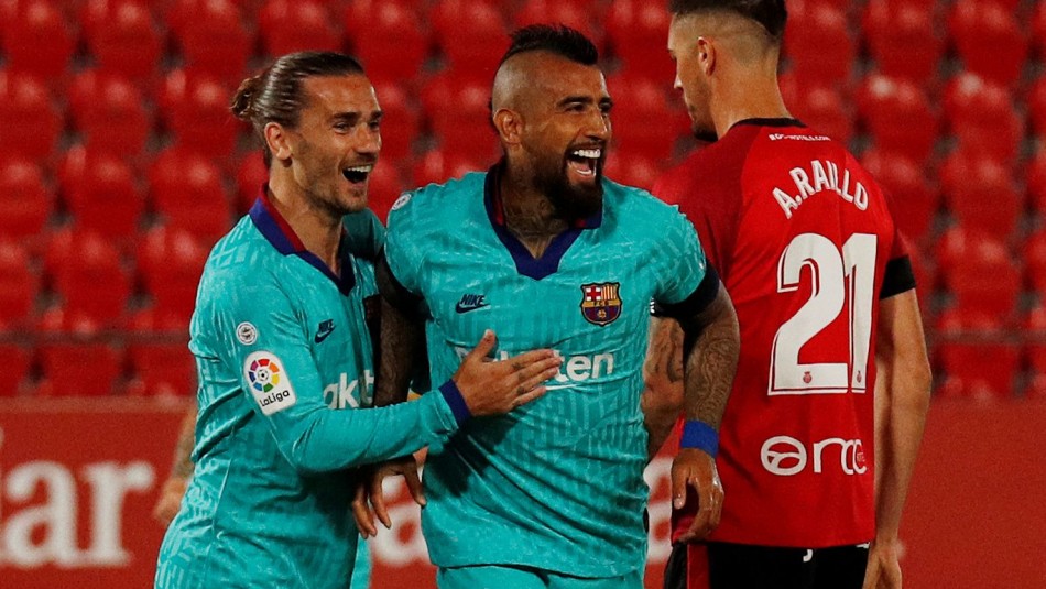 Arturo Vidal Se demoró solo 64 segundos: Arturo Vidal anota el primer gol de Barcelona ante Mallorca en el regreso de La Liga