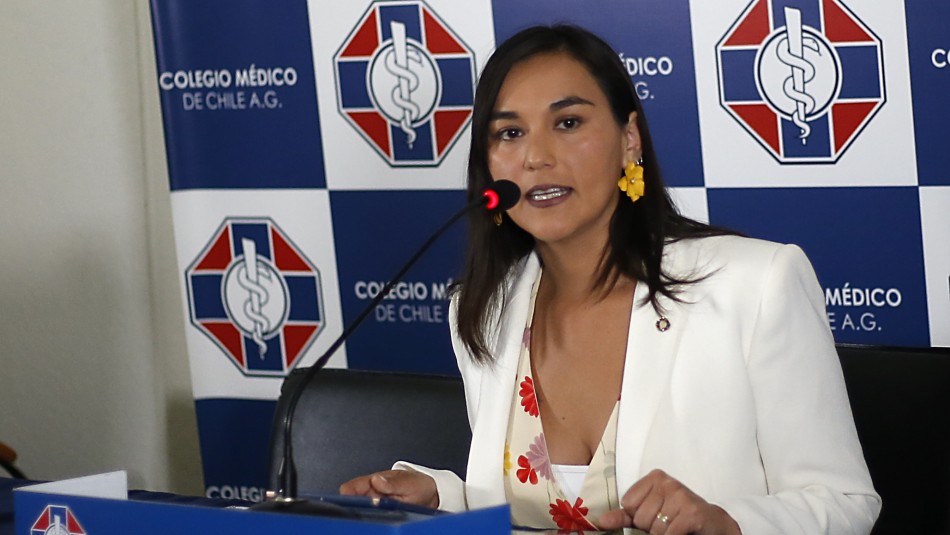 Izkia Siches Colmed Enrique Paris Izkia Siches brinda apoyo a nuevo ministro de Salud:
