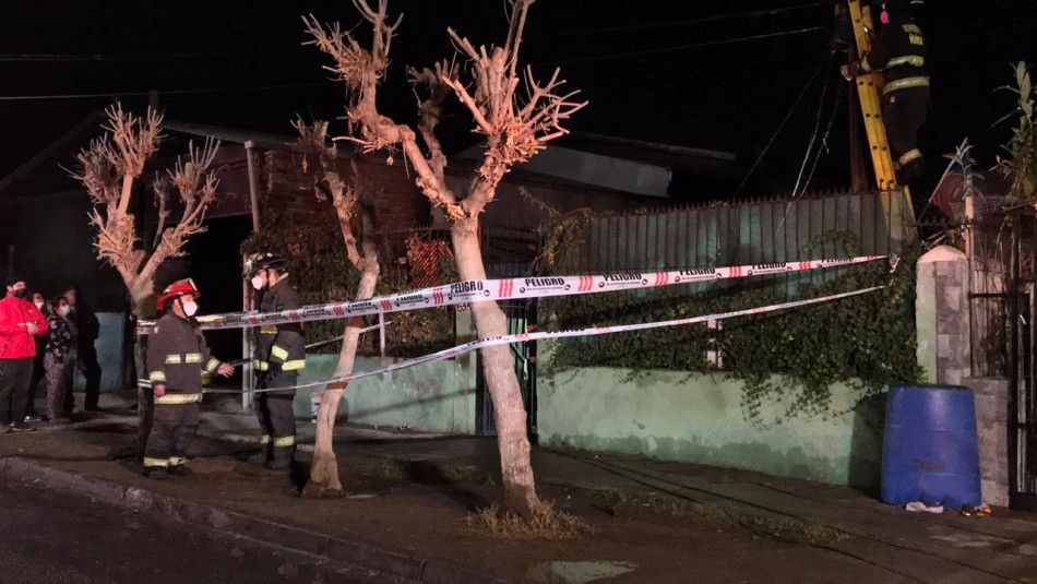 Incendio deja a un hombre fallecido en la comuna de Peñalolén Incendio dejó a un hombre fallecido en la comuna de Peñalolén
