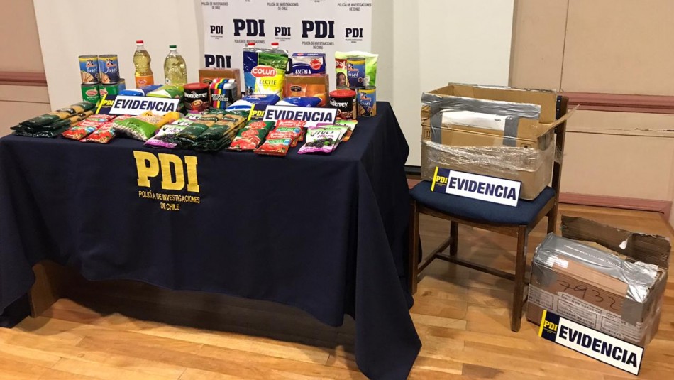 Detienen a funcionario municipal acusado de robar y comercializar canastas de alimentos en Cabo de Hornos Detienen a funcionario municipal acusado de robar y comercializar canastas de alimentos en Cabo de Hornos