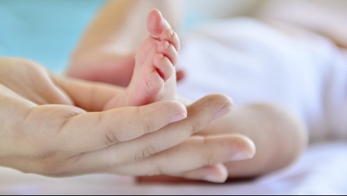 Expertos aseguran que bebés se pueden contagiar después del parto y no durante el embarazo