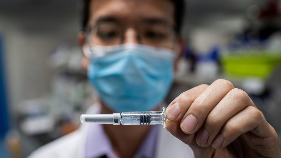 Rusia inicia ensayos en humanos de dos vacunas para combatir el coronavirus Rusia inicia ensayos en humanos de dos vacunas para combatir el coronavirus