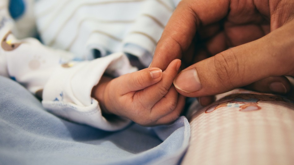Postnatal de emergencia Ministra Zaldívar y postnatal de emergencia: