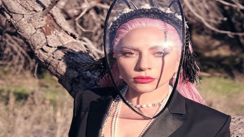 Lady Gaga posa sin maquillaje y los fanáticos se preocupan por su expresión de cansancio Lady Gaga posa sin maquillaje y los fanáticos se preocupan por su expresión de cansancio