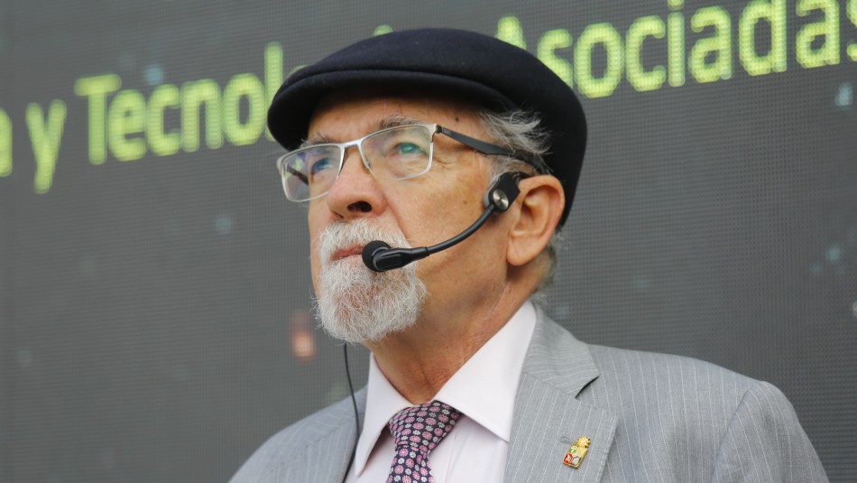 José Maza estrena su nuevo libro Profesor Maza lanza su nuevo libro y da detalles de lo que será su próxima publicación