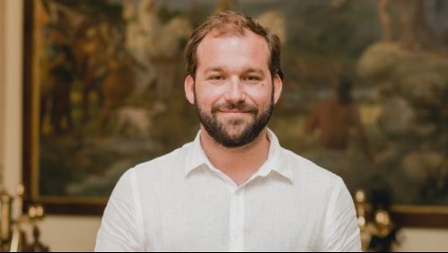 Detienen a concejal de Providencia tras ser sorprendido andando en skate sin permiso temporal