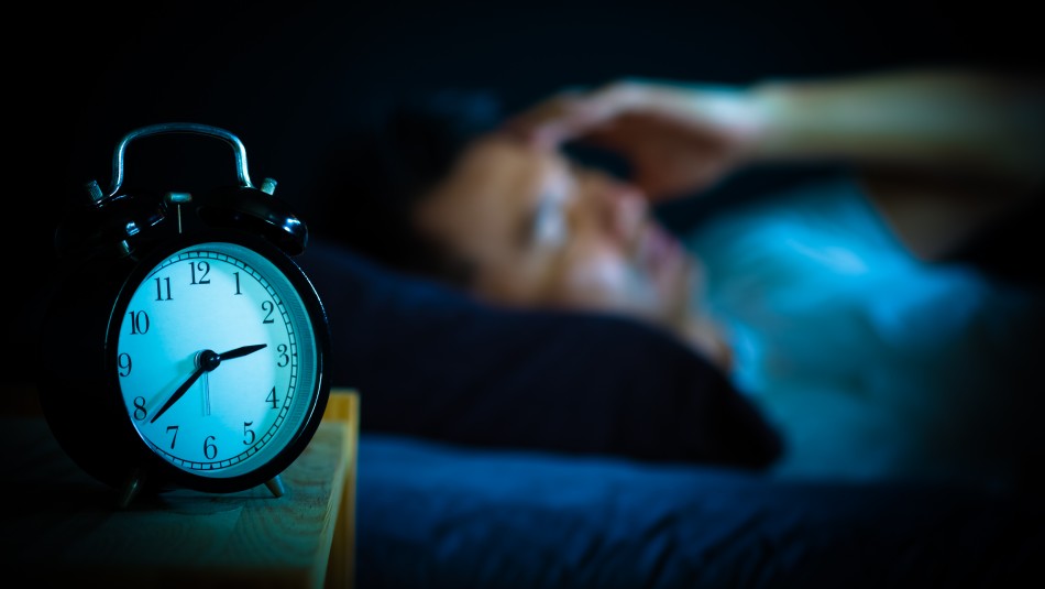 Insomnio y poco descanso: Estos alimentos podrían estar afectando tu sueño Insomnio y poco descanso: Estos alimentos podrían estar afectando tu sueño